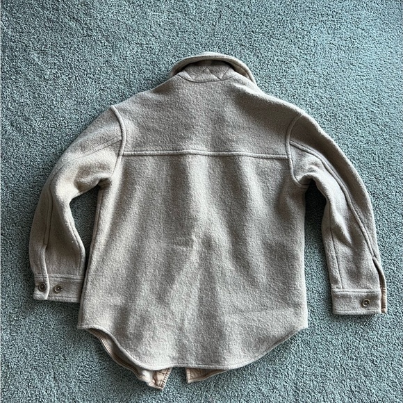 Aritzia button down jacket - Picture 7 of 7